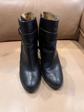 FRYE Pattie Riding Bootie 
Black Leather High Heel Moto
Boots 3476983